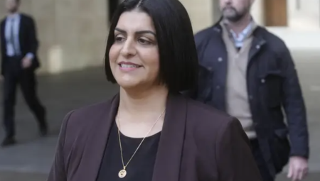 محكمة بريطانية: وزارة الداخلية انتهكت حقوق محتجزين هجرة