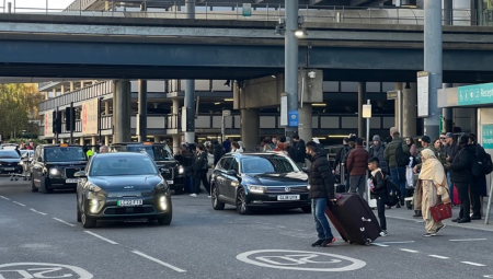 غضب الركاب بعد رفع مطار غاتويك رسوم إنزال الركاب إلى 10 جنيهات إسترلينية