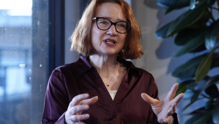 رئيسة هيئة المساواة وحقوق الإنسان تحذر من تصوير الهجرة كتهديد لبريطانيا