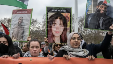 53 يوماً بلا طعام: أطول إضراب عن الطعام ببريطانيا ينقل هبة مريسي للمستشفى