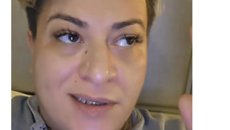 ناشطون ألبان على تيك توك يحثون العمال غير النظاميين على مقاومة حملات الهجرة