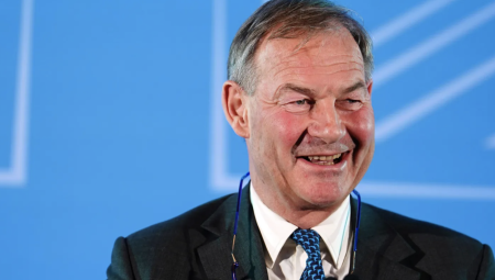 بعد مغادرته حزب الإصلاح نائب بريطاني يطلق حزباً جديداً باسم 'Restore Britain'