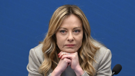 ميلوني تطالب بموقف أوروبي موحّد وحوار مباشر مع روسيا لإنهاء الحرب في أوكرانيا