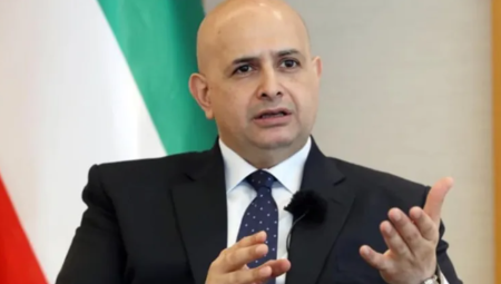 الكويت تسحب جنسية سفيرها في لندن