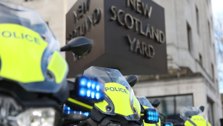 تبرئة ضابط شرطة من وفاة متقاعدة أثناء مرافقة دوقة إدنبرة