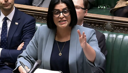 تحذيرات من خطة وزيرة الداخلية البريطانية للجوء المؤقت وتكلفتها المحتملة 1.1 مليار جنيه