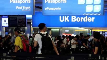 انخفاض صادم في الهجرة إلى المملكة المتحدة بنسبة 69% خلال عام واحد