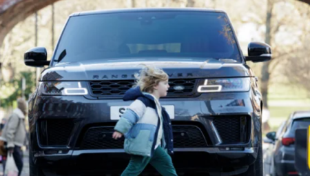 كارديف أول مدينة بريطانية تفرض رسومًا إضافية على سيارات الدفع الرباعي والمركبات الكبيرة