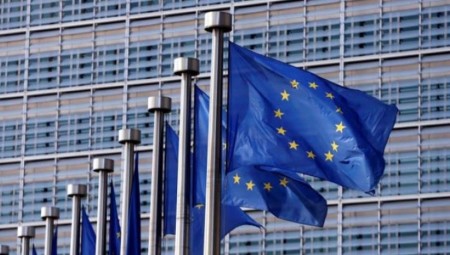سفراء الاتحاد الأوروبي يدرسون تأجيل خروج بريطانيا بعد تجميد اتفاق الخروج