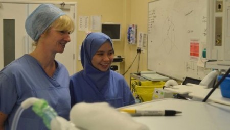 سابقة.. حجاب لغرف العمليات في مستشفى بريطاني