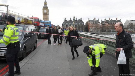 بريطانيا .. إحباط مخطط إرهابي واعتقال 5 أشخاص بلندن
