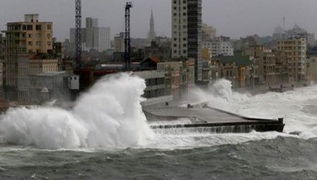 اليابان: إعصار هاغيبيس يلغي منافستين رياضيتين عالميتين 